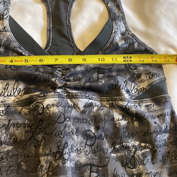 Lululemon manifesto Rare tank - Picture 3 of 5